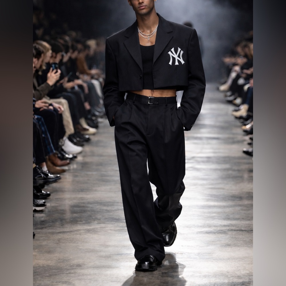 Upcycled Vintage Cropped Dark Grey Wool Blazer | OOAK Size 44L